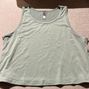 Forest green cropped tank top
